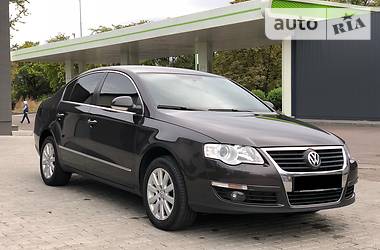 Седан Volkswagen Passat 2008 в Ужгороде