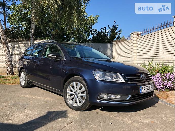 Универсал Volkswagen Passat 2014 в Киеве