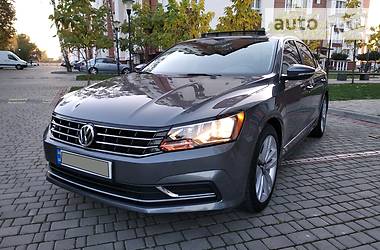 Седан Volkswagen Passat 2016 в Ивано-Франковске