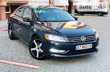 Седан Volkswagen Passat 2015 в Ивано-Франковске