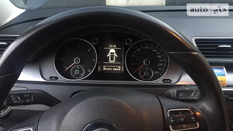 Универсал Volkswagen Passat 2012 в Ровно