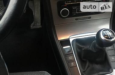 Универсал Volkswagen Passat 2012 в 