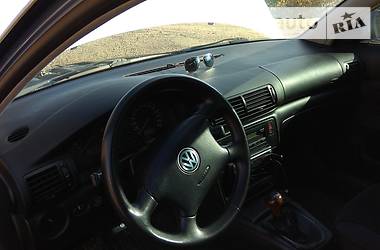 Седан Volkswagen Passat 1999 в Львове