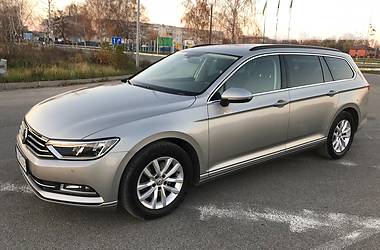 Универсал Volkswagen Passat 2015 в Киеве