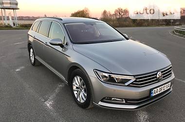 Универсал Volkswagen Passat 2015 в Киеве