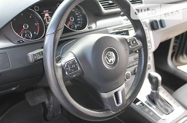 Седан Volkswagen Passat 2012 в Киеве