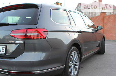 Універсал Volkswagen Passat 2015 в 
