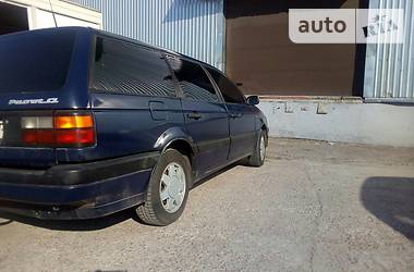 Универсал Volkswagen Passat 1992 в Макарове