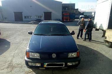 Универсал Volkswagen Passat 1992 в Макарове