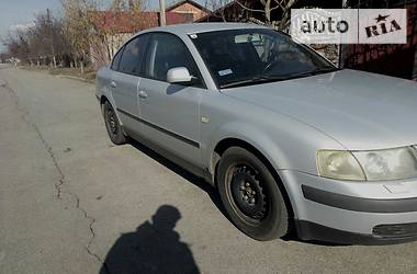 Седан Volkswagen Passat 2000 в Житомирі