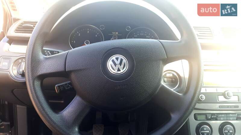 Универсал Volkswagen Passat 2009 в Калуше