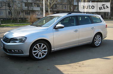 Универсал Volkswagen Passat 2013 в Одессе