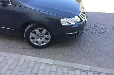 Седан Volkswagen Passat 2006 в Виноградові