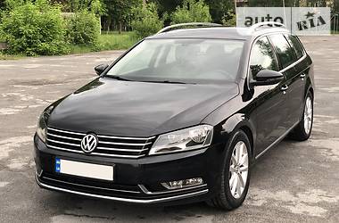 Універсал Volkswagen Passat 2011 в Рівному