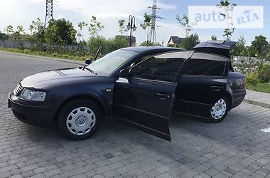 Седан Volkswagen Passat 1998 в 