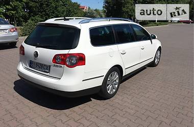 Універсал Volkswagen Passat 2010 в Миргороді