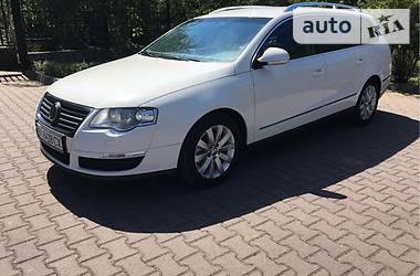 Універсал Volkswagen Passat 2010 в Миргороді