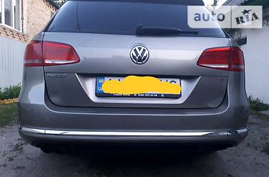 Універсал Volkswagen Passat 2011 в 