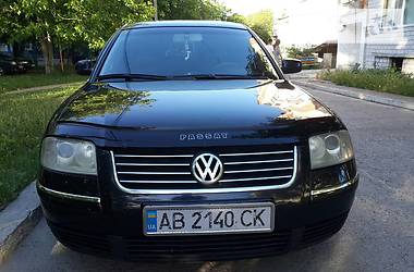 Седан Volkswagen Passat 2003 в Виннице