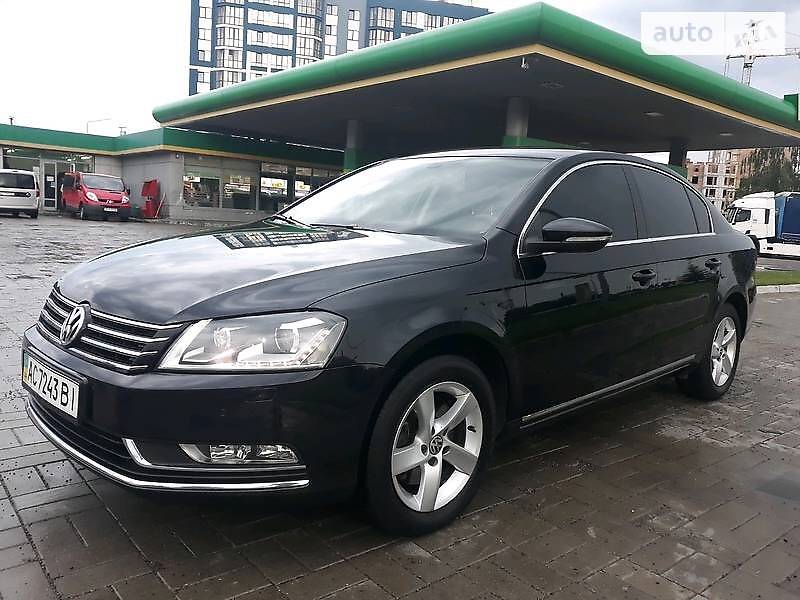 Седан Volkswagen Passat 2011 в Луцьку