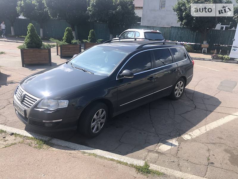 Універсал Volkswagen Passat 2007 в Житомирі