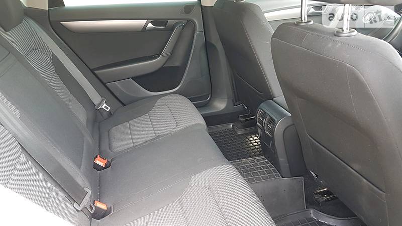 Универсал Volkswagen Passat 2013 в Киеве фото 2 Универсал Volkswagen Passat 2013 в Киеве