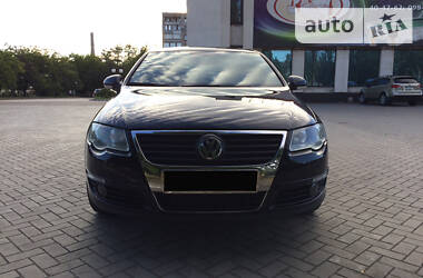 Седан Volkswagen Passat 2006 в Мариуполе