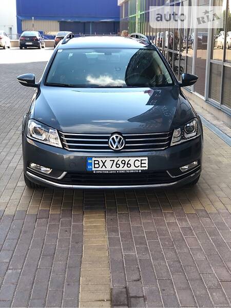 Універсал Volkswagen Passat 2013 в Хмельницькому
