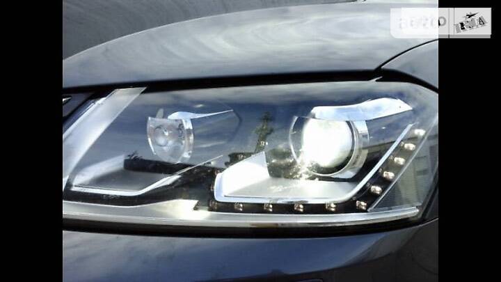 Універсал Volkswagen Passat 2013 в Хмельницькому