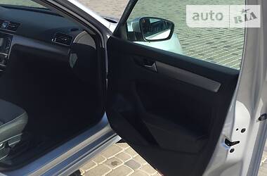 Седан Volkswagen Passat 2015 в 