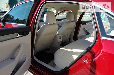 Седан Volkswagen Passat 2015 в 