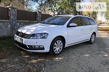 Универсал Volkswagen Passat 2014 в Ивано-Франковске