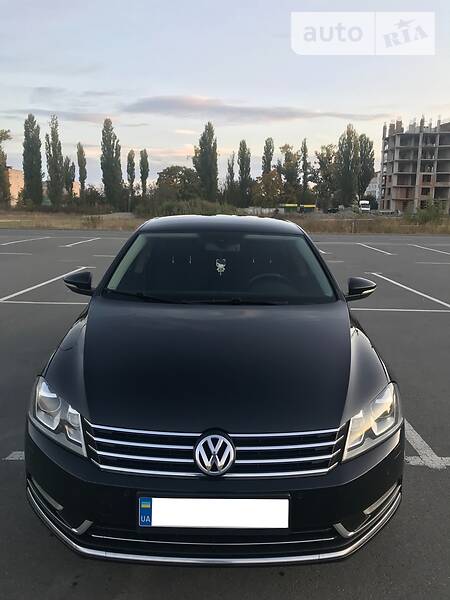 Седан Volkswagen Passat 2012 в Каменец-Подольском