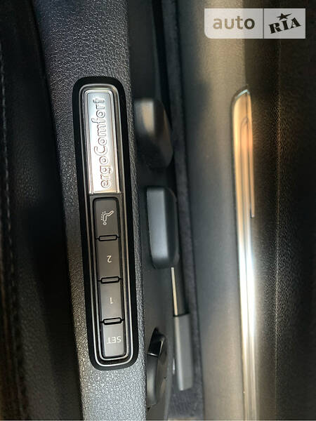 Седан Volkswagen Passat 2018 в Харкові