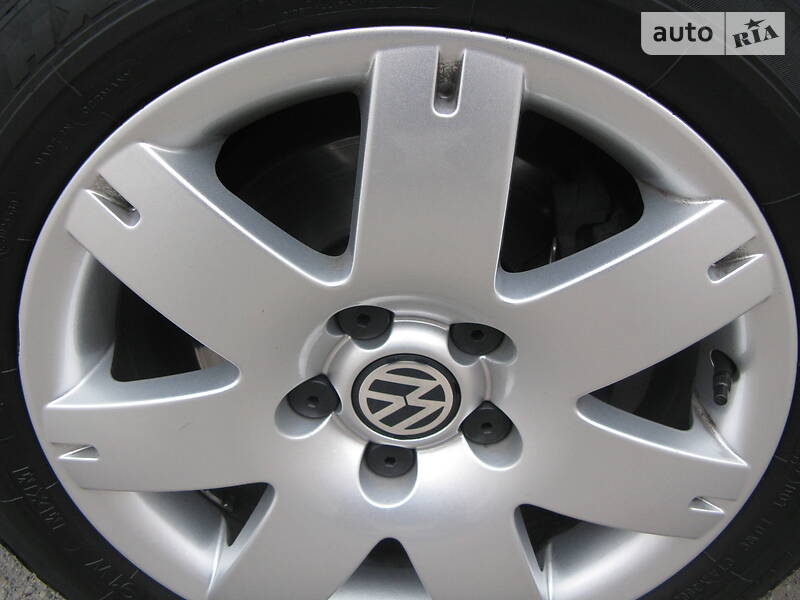 Седан Volkswagen Passat 2005 в Запорожье