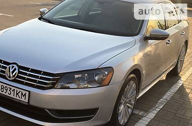 Седан Volkswagen Passat 2012 в Киеве