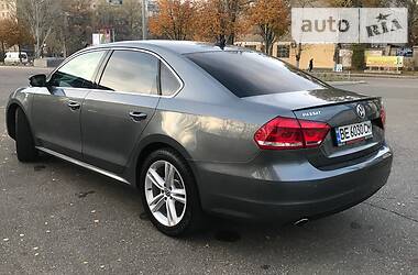 Седан Volkswagen Passat 2014 в Миколаєві