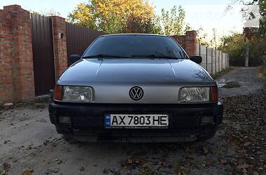 Седан Volkswagen Passat 1993 в Харькове