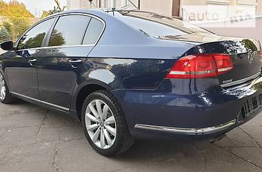 Седан Volkswagen Passat 2013 в Каменском