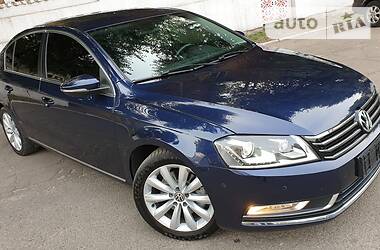 Седан Volkswagen Passat 2013 в Каменском