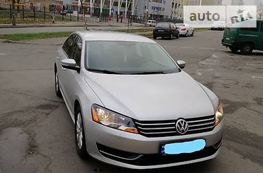 Седан Volkswagen Passat 2014 в Киеве