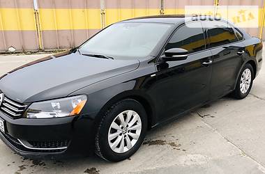 Седан Volkswagen Passat 2013 в Звягеле