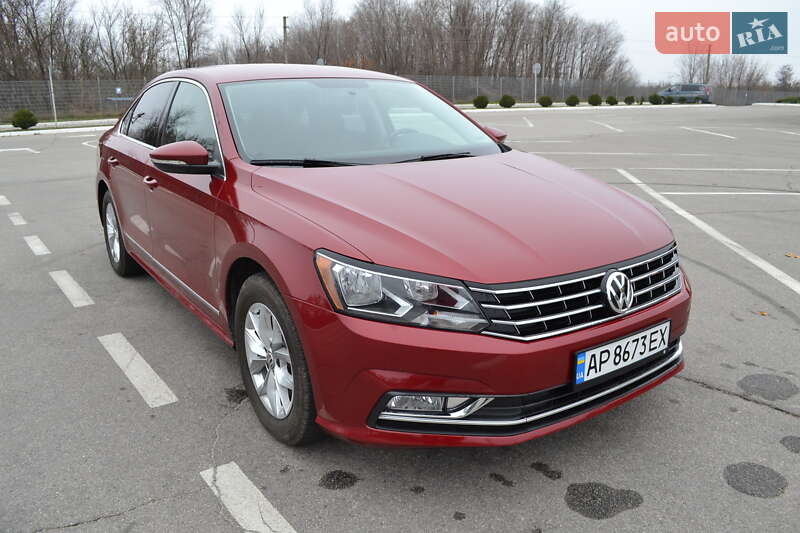 Седан Volkswagen Passat 2016 в Запоріжжі