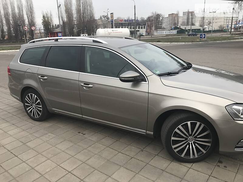 Універсал Volkswagen Passat 2012 в Черкасах