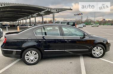 Седан Volkswagen Passat 2008 в 