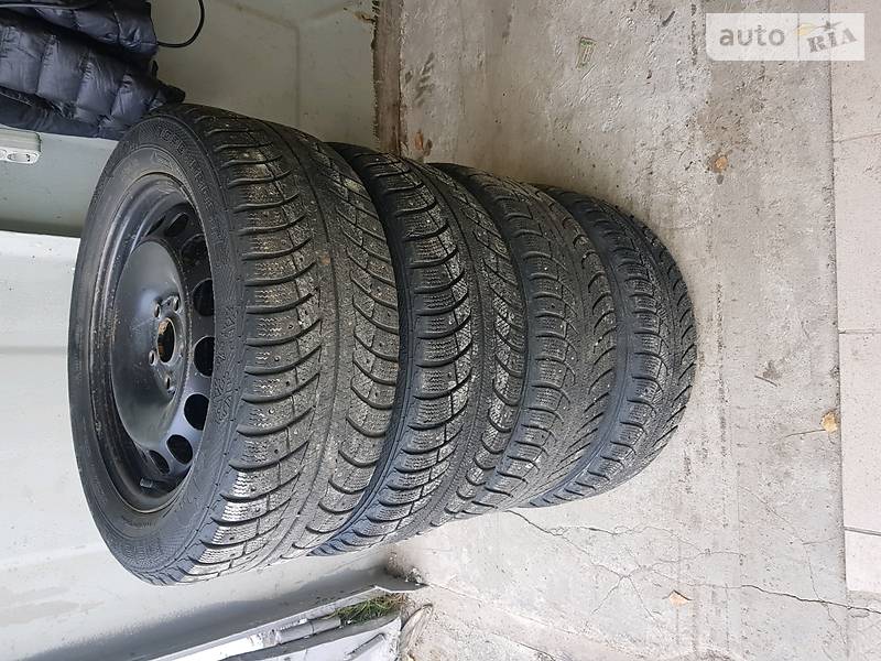 Седан Volkswagen Passat 2001 в Львові фото 15 Седан Volkswagen Passat 2001 в Львові