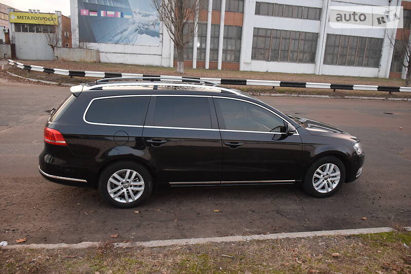 Універсал Volkswagen Passat 2011 в Києві