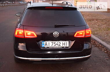 Універсал Volkswagen Passat 2011 в Києві