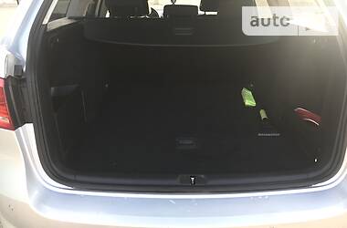 Універсал Volkswagen Passat 2012 в 