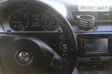 Універсал Volkswagen Passat 2012 в 